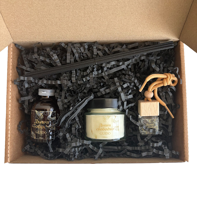 Набор Арома "Дыши свободно" (Свеча 100 мл, аромадиффузор 50 мл, ароматизатор подвесной в бутылочке)